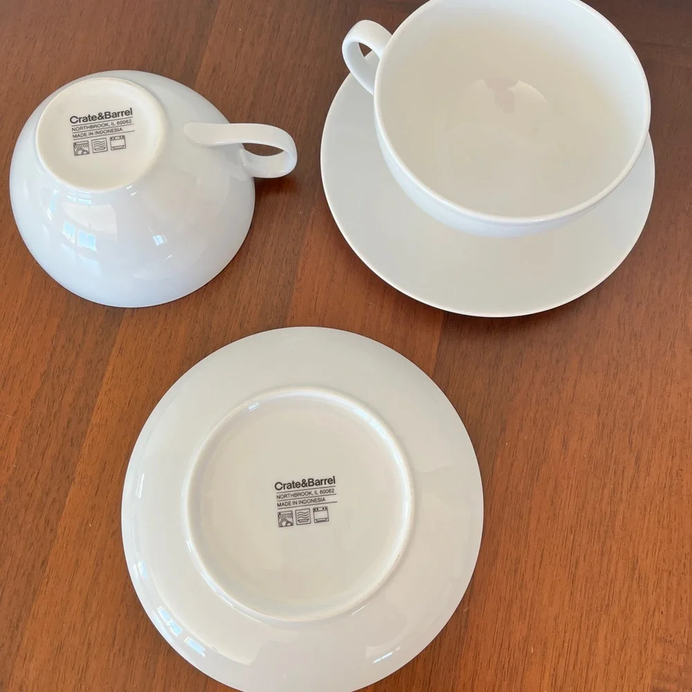 2 Piece Cups Set‎ Crate and Barrel Cappuccino Cup White with Matching Plates